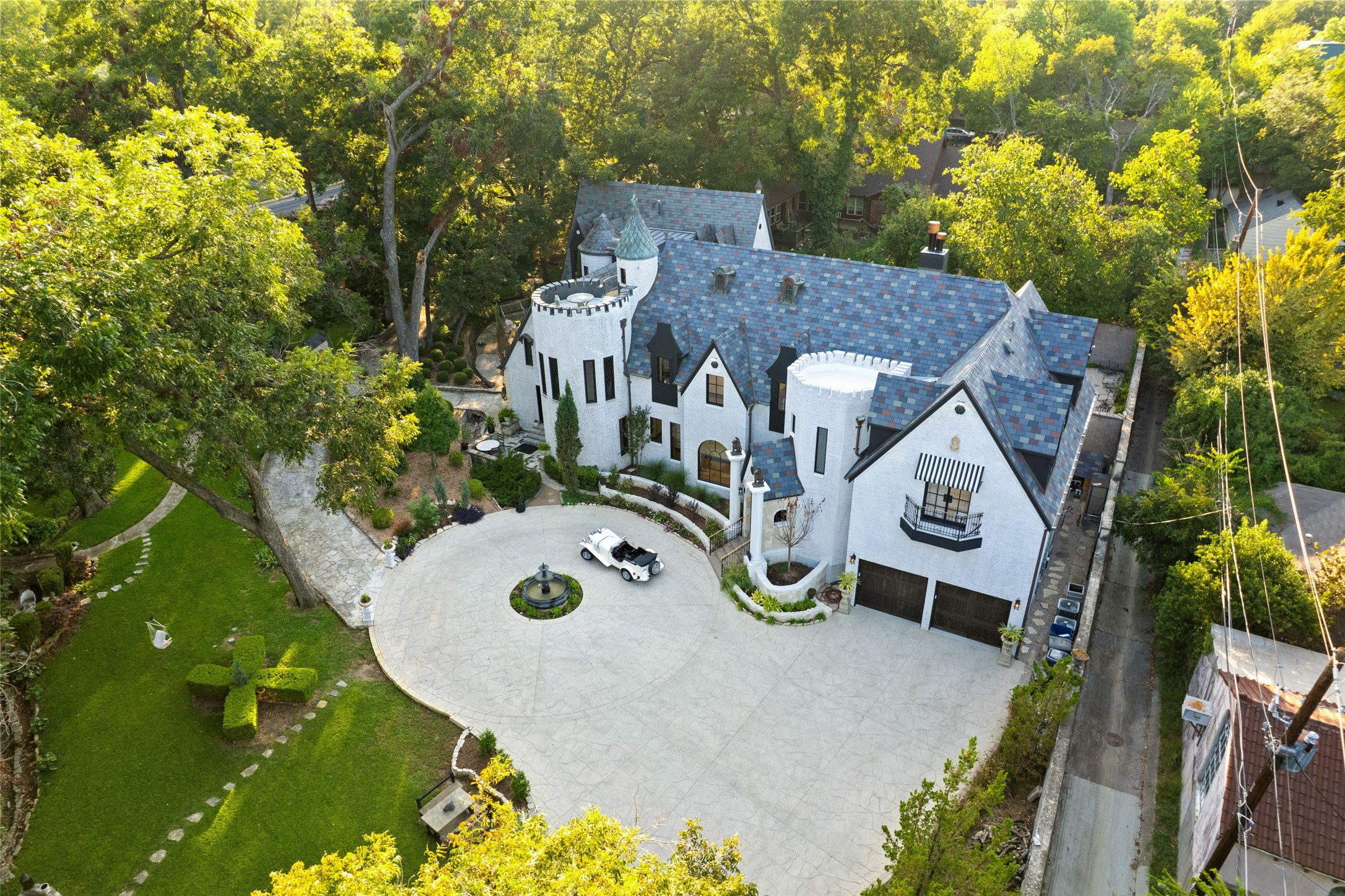 6941 Gaston Avenue Dallas TX 75214