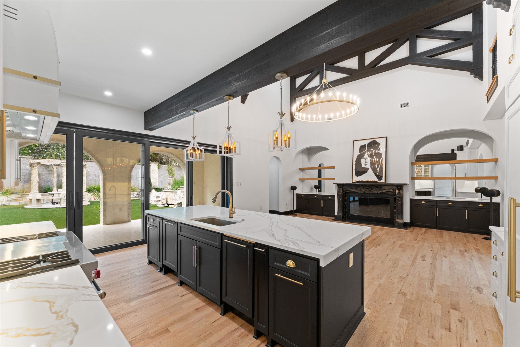 6941 Gaston Avenue Dallas TX 75214