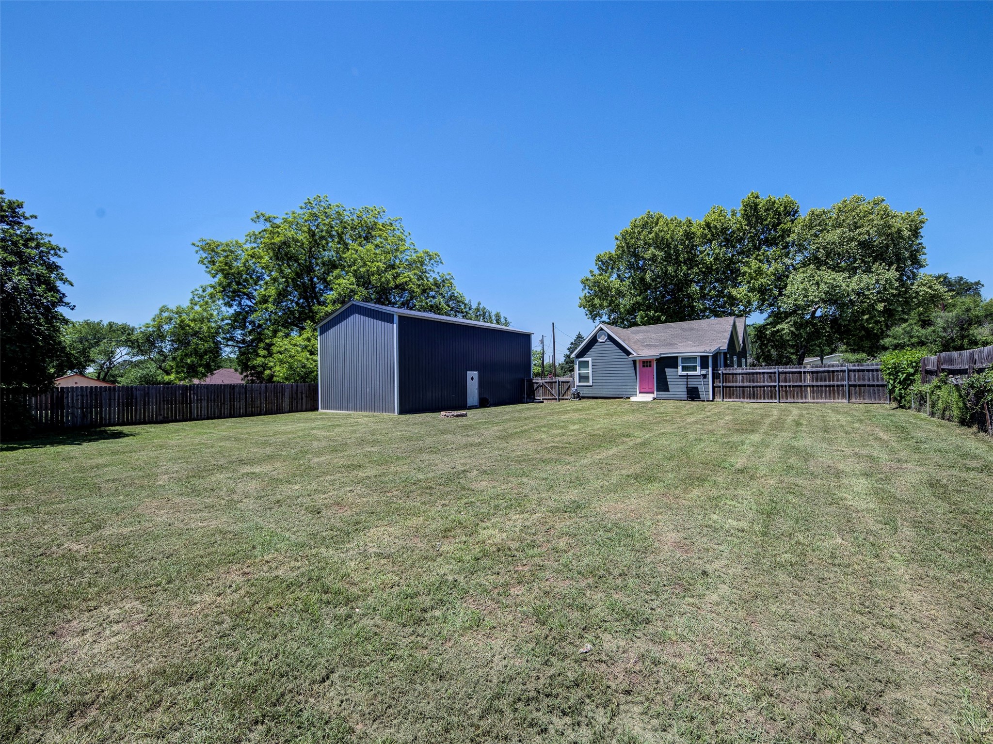 207 S Wickham Street Alvord TX 76225
