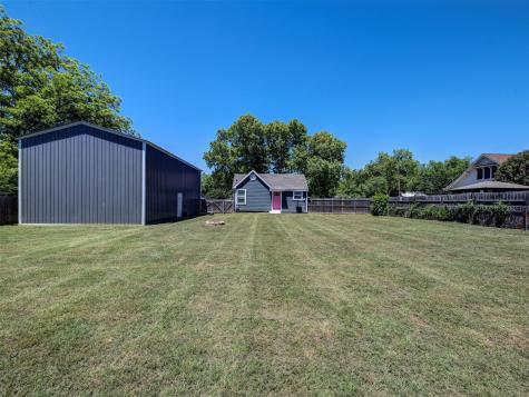 207 S Wickham Street Alvord TX 76225