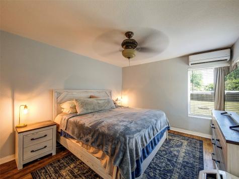 207 S Wickham Street Alvord TX 76225