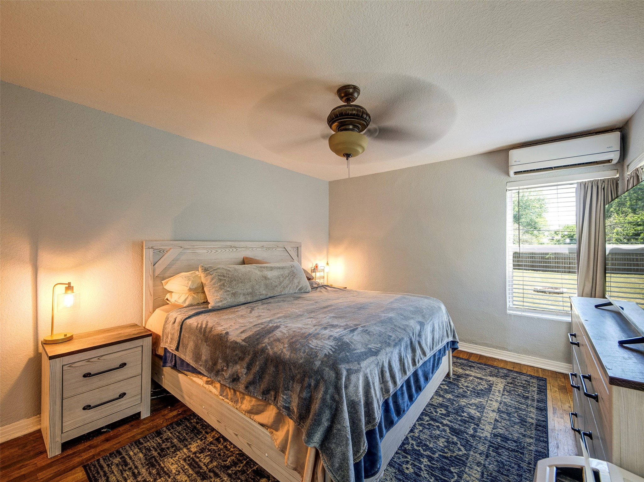 207 S Wickham Street Alvord TX 76225