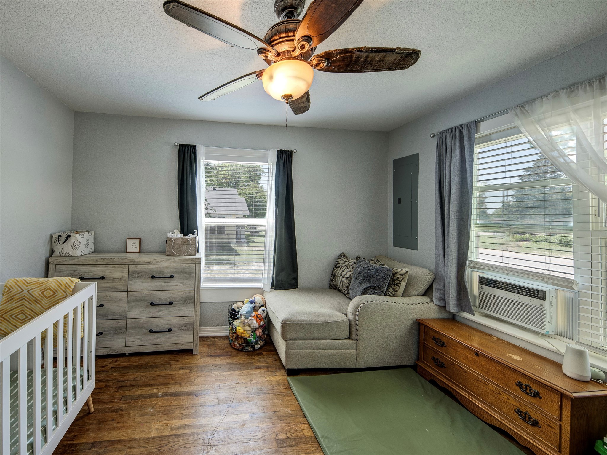 207 S Wickham Street Alvord TX 76225