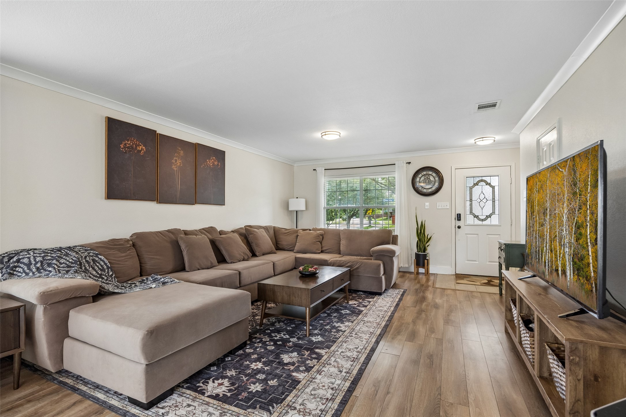 2049 Kingsbridge Drive Heartland TX 75126
