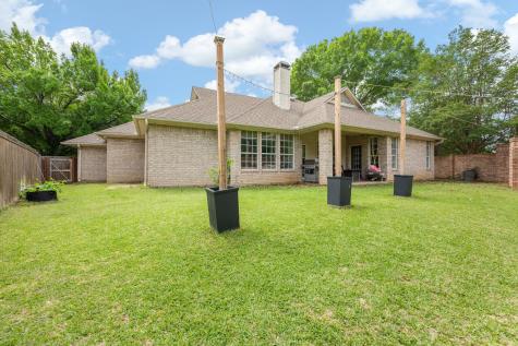 6628 Westmoor Lane Benbrook TX 76132