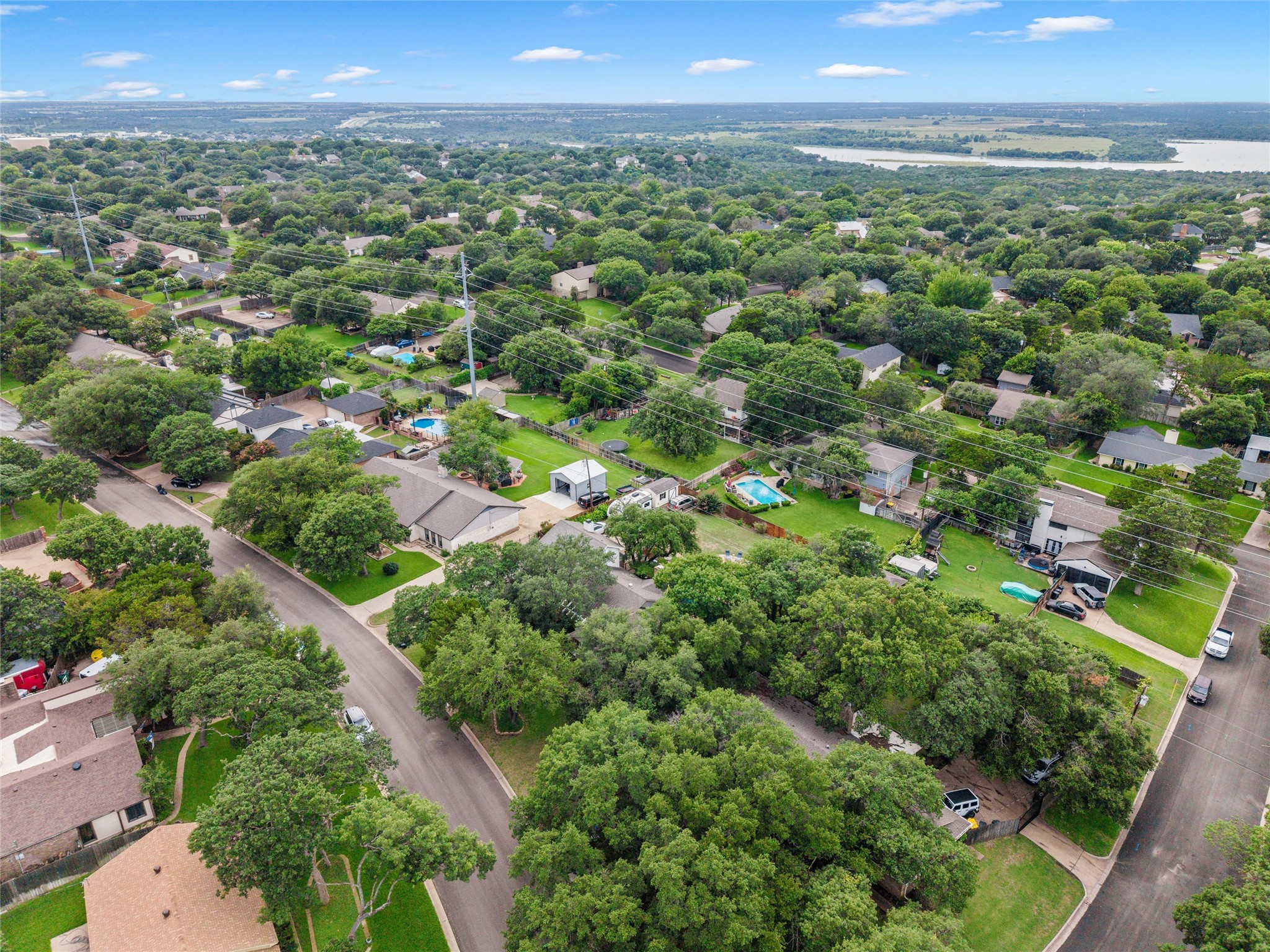 9913 Burgundy Lane Woodway TX 76712
