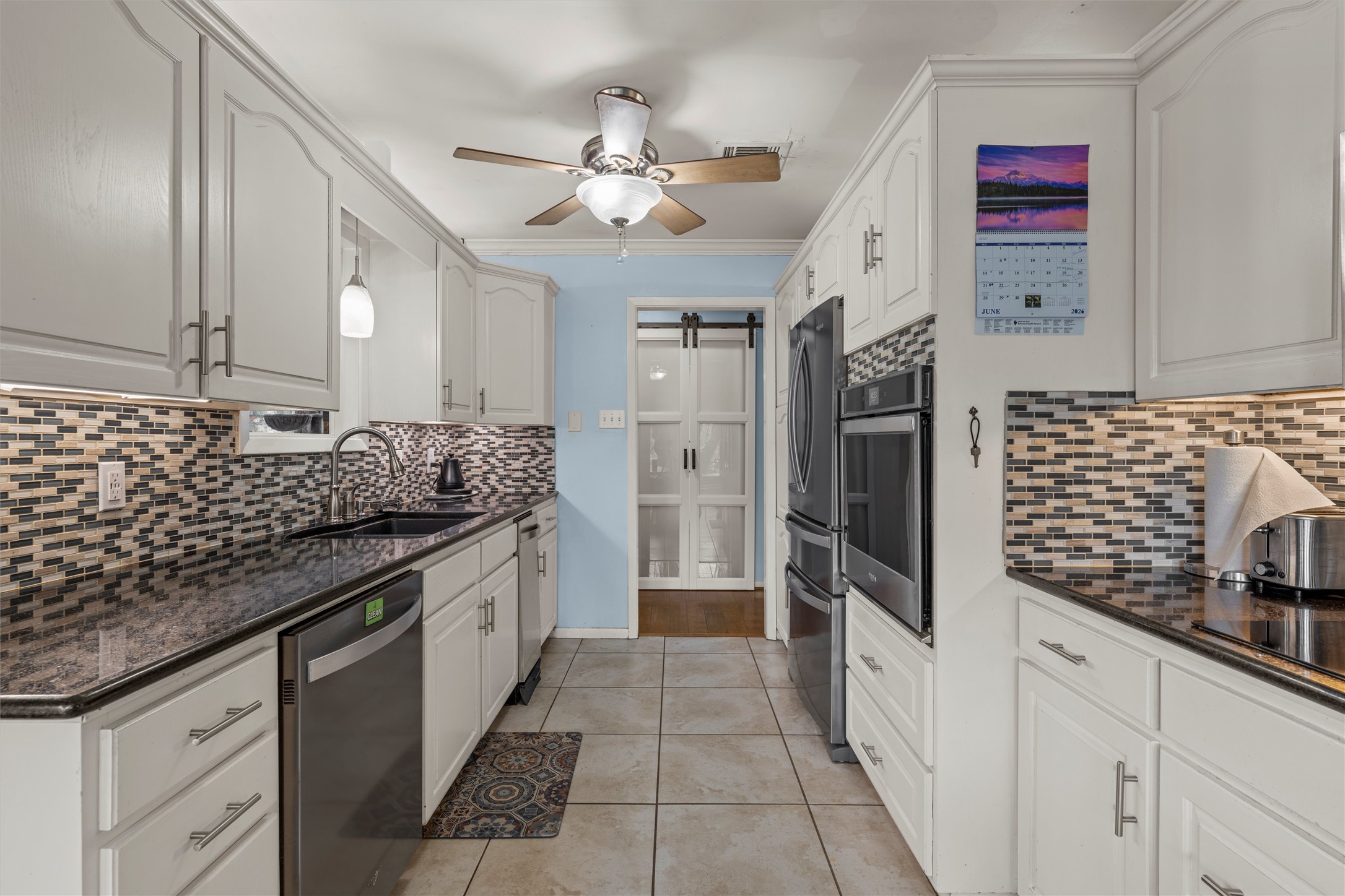 9913 Burgundy Lane Woodway TX 76712