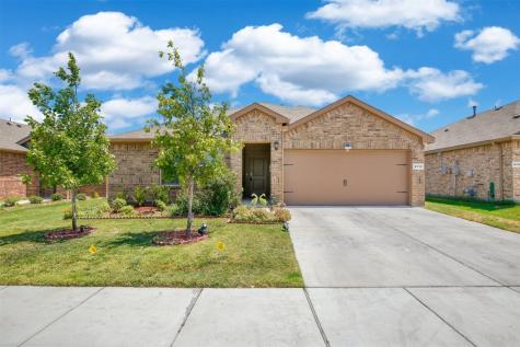 8712 Smokehouse Drive Fort Worth TX 76179