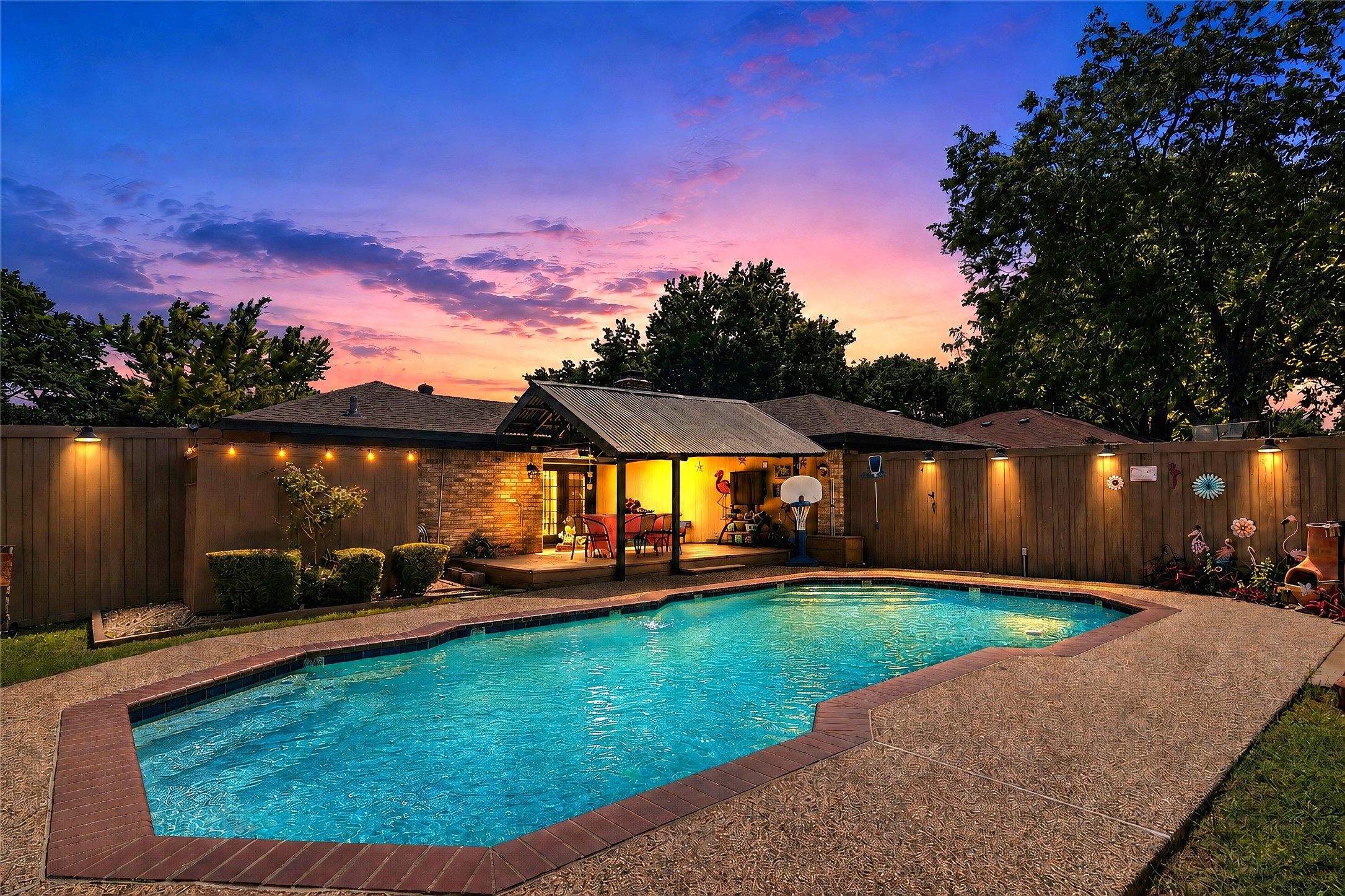 5110 Vera Cruz Drive Garland TX 75043
