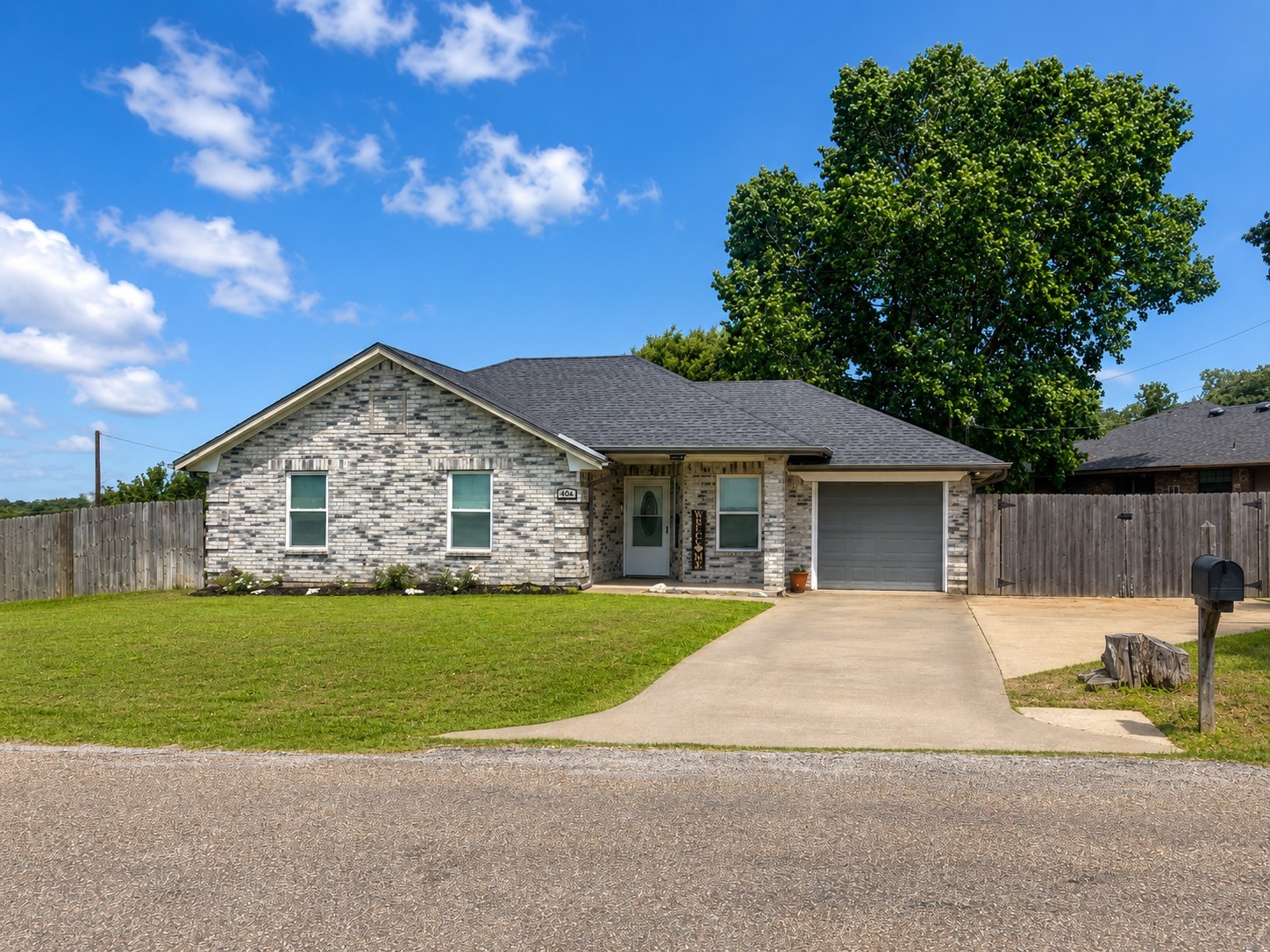 404 S Old Mansfield Road Keene TX 76059