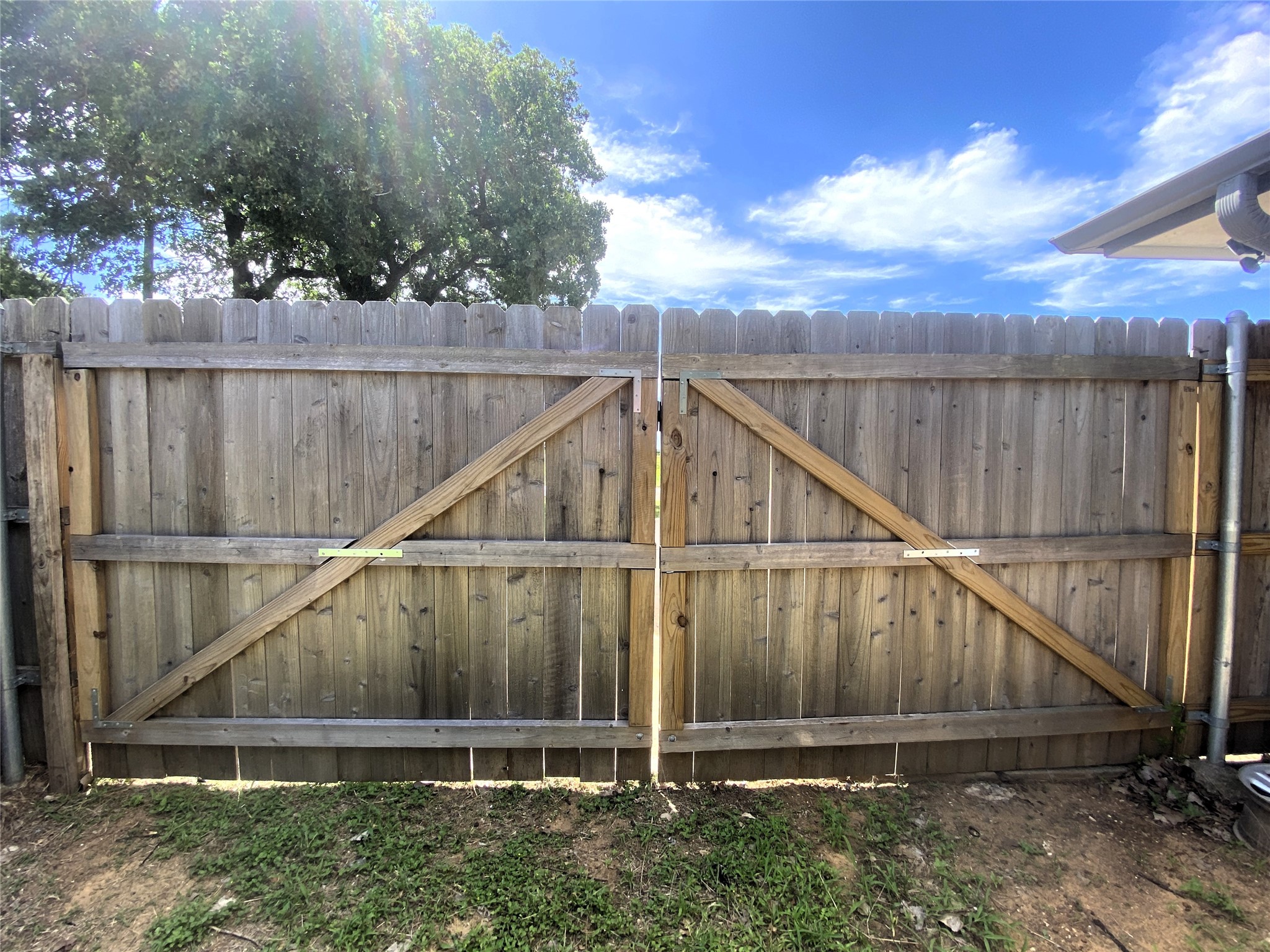 404 S Old Mansfield Road Keene TX 76059