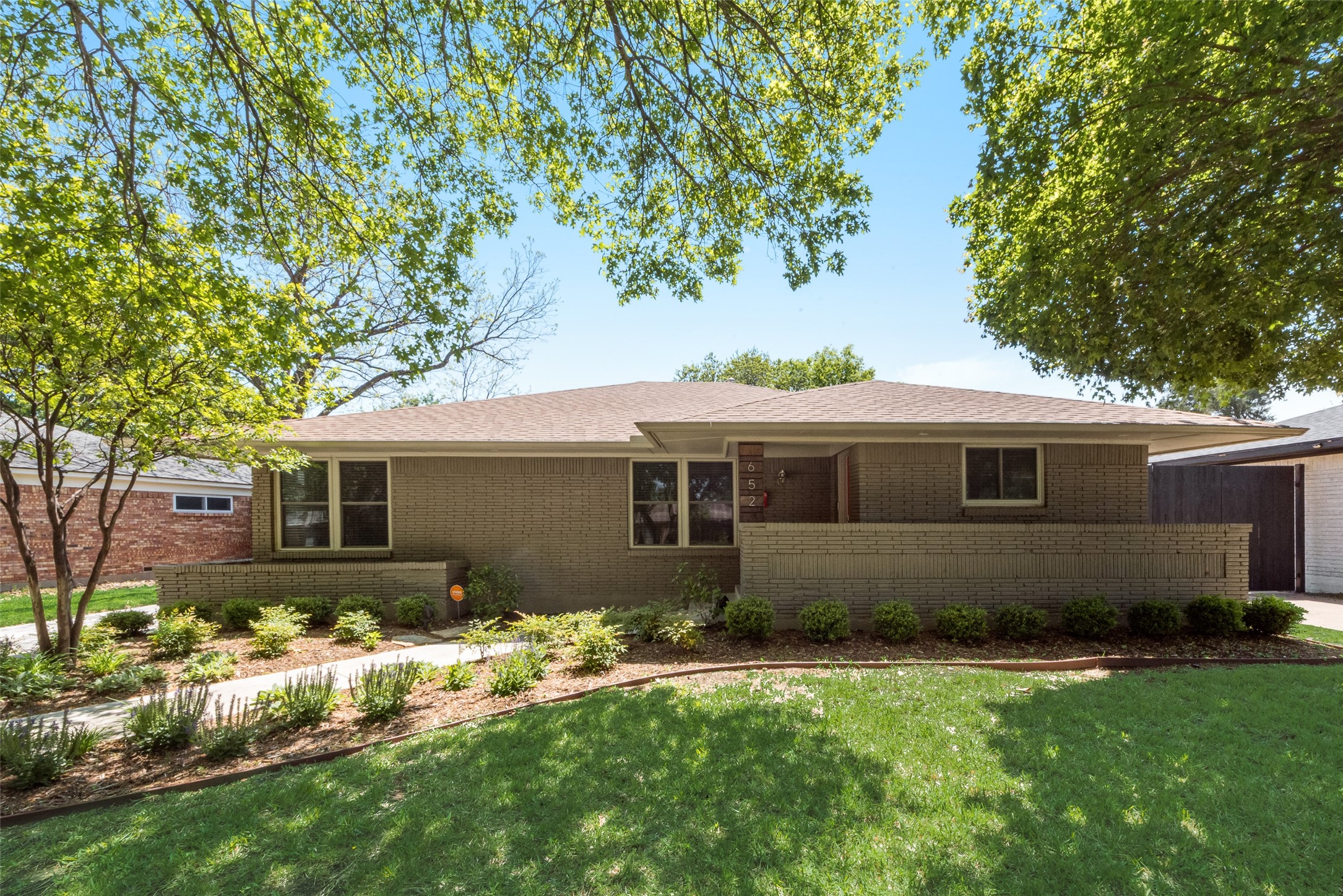 652 Bizerte Avenue Dallas TX 75224