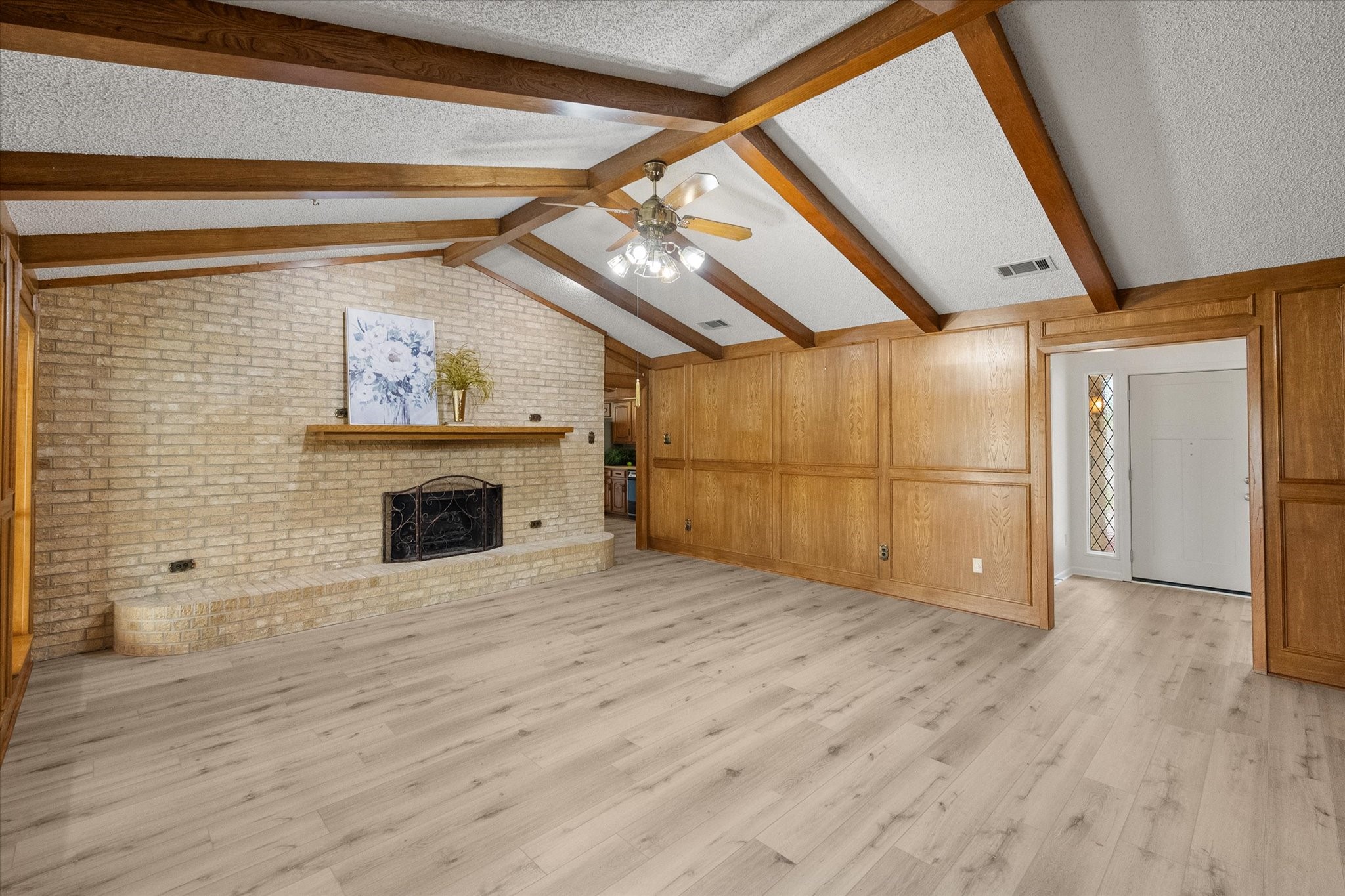 3211 Vernon Drive Arlington TX 76015
