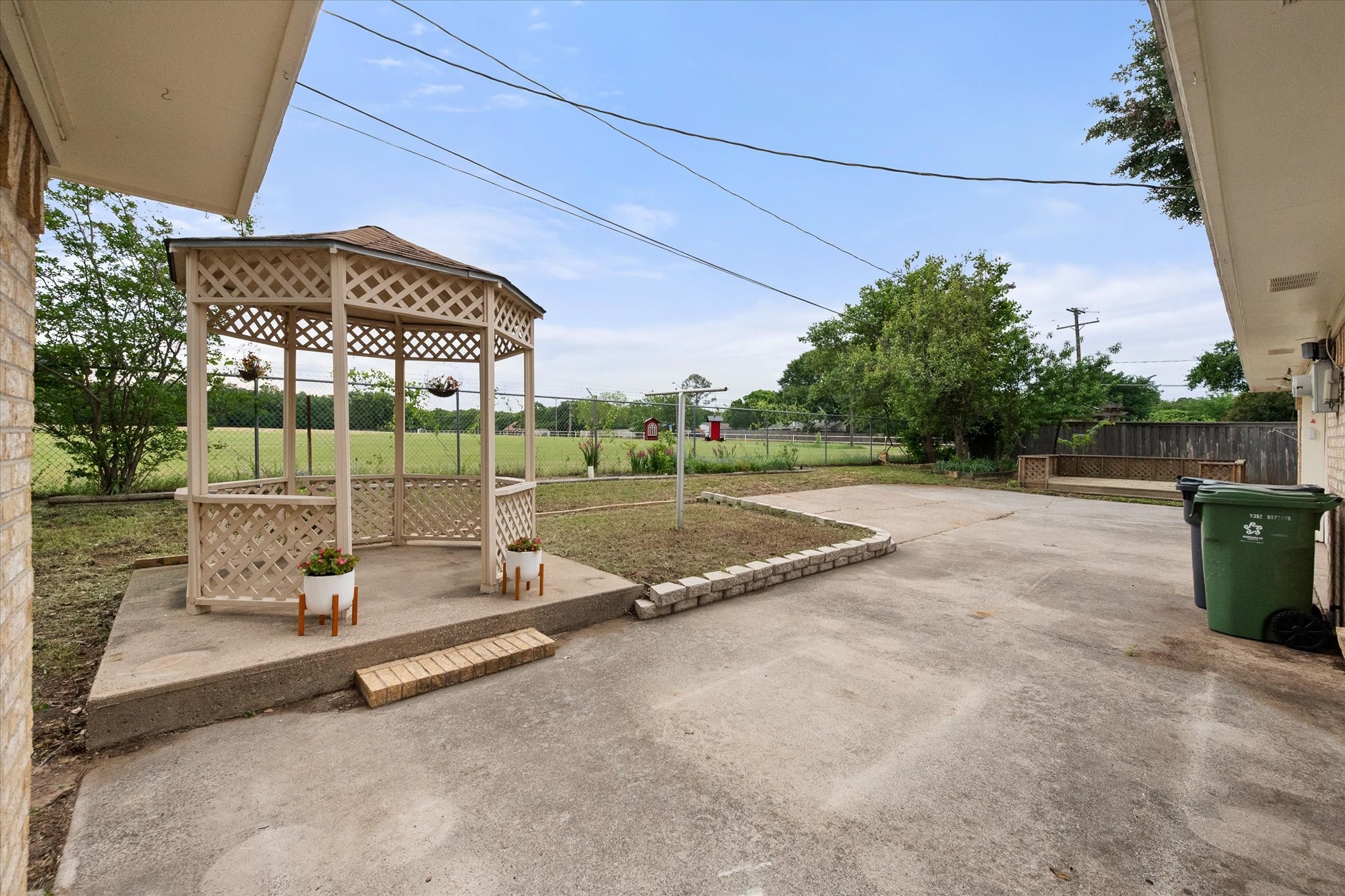3211 Vernon Drive Arlington TX 76015