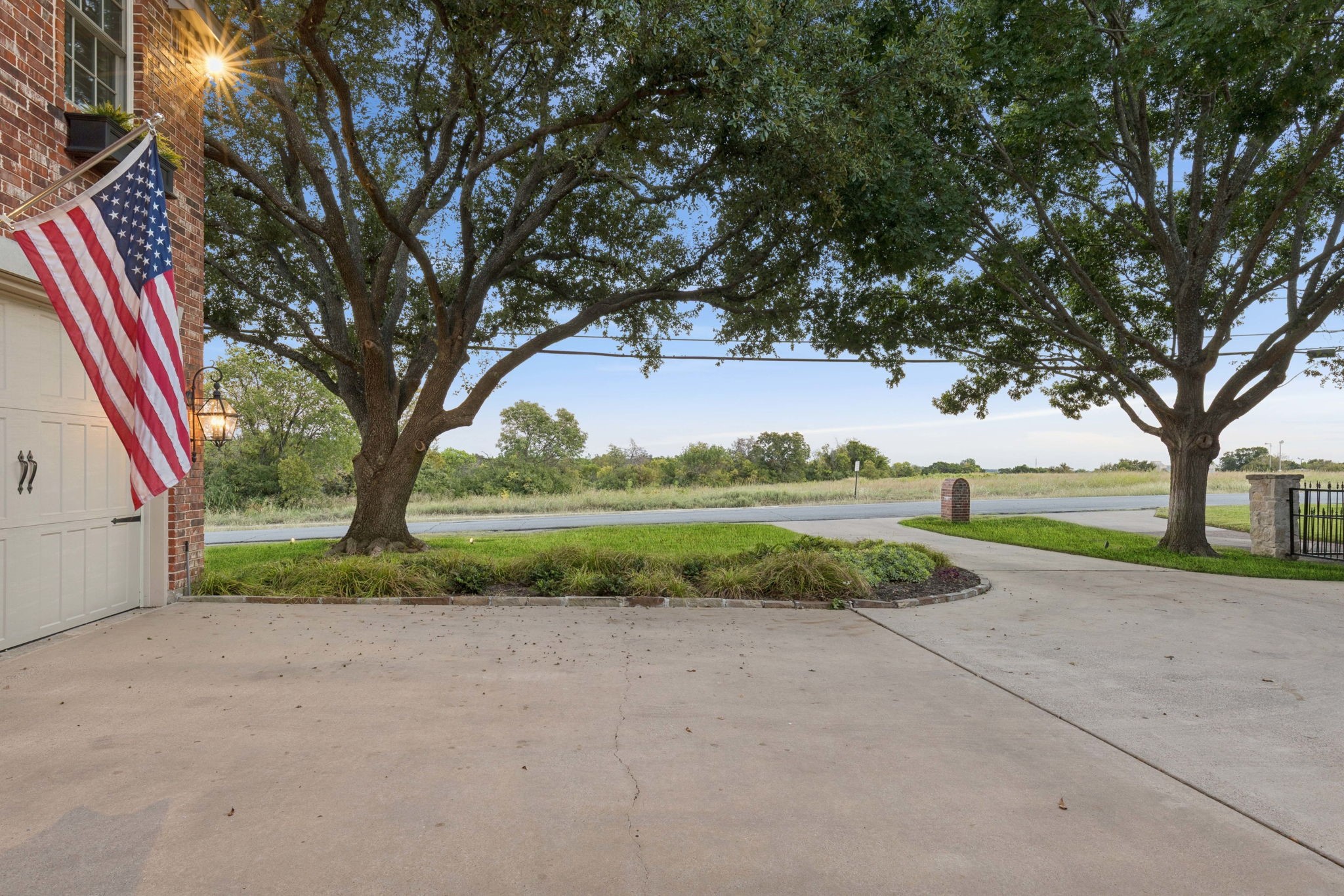 9227 Lanshire Drive Dallas TX 75238