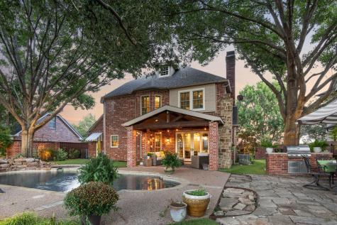 9227 Lanshire Drive Dallas TX 75238