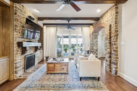 9227 Lanshire Drive Dallas TX 75238