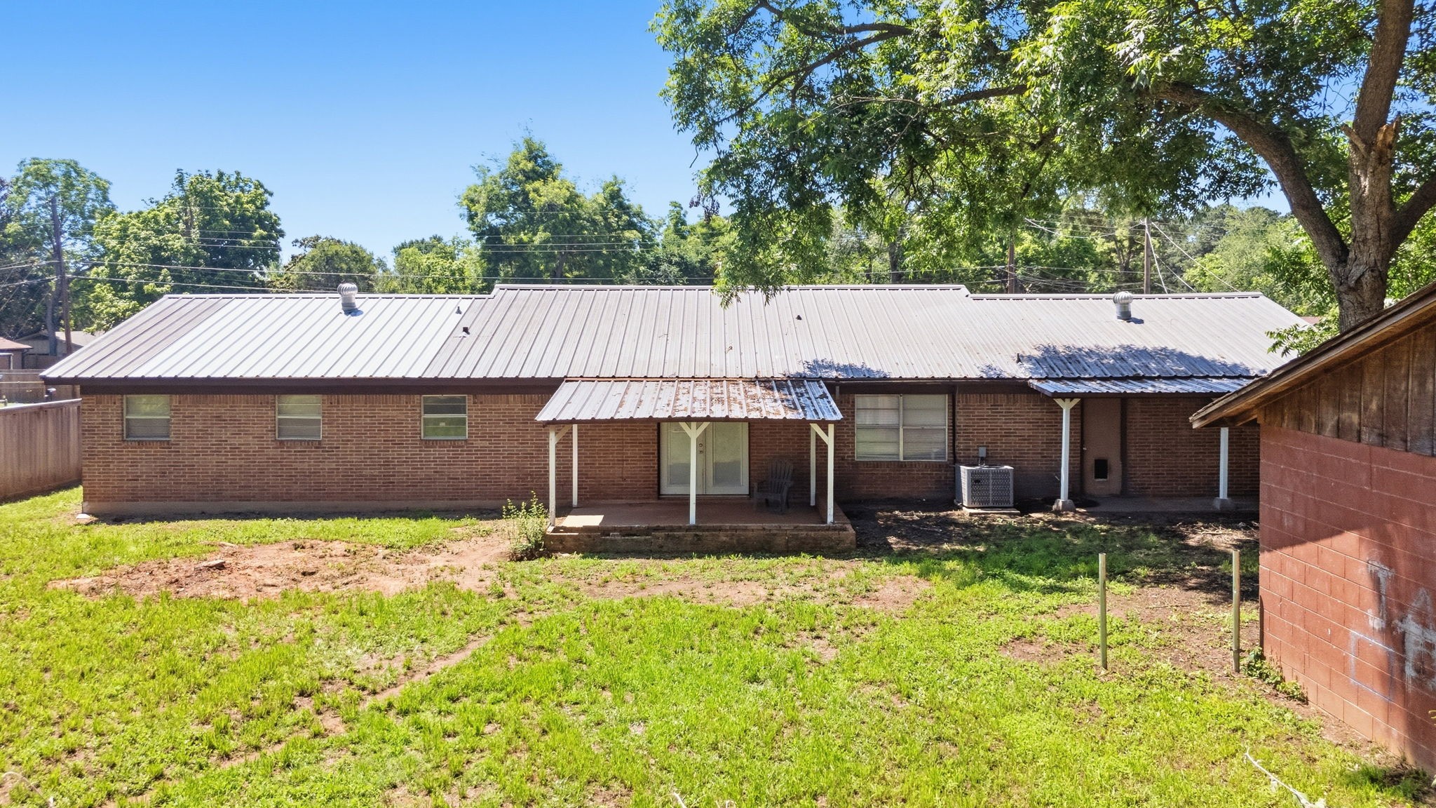 107 Sequoia Drive Palestine TX 75803