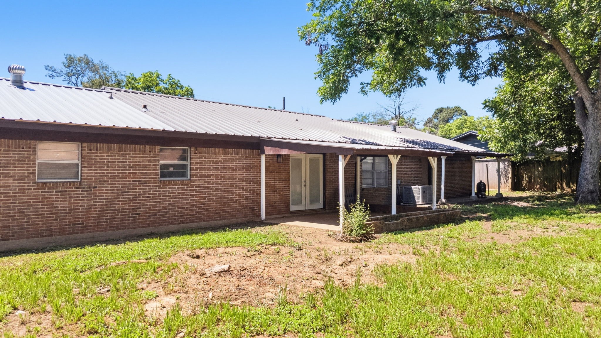 107 Sequoia Drive Palestine TX 75803