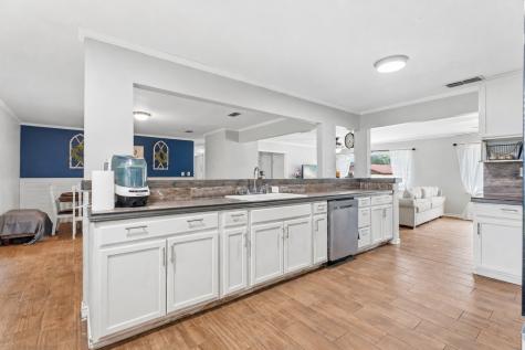 107 Sequoia Drive Palestine TX 75803
