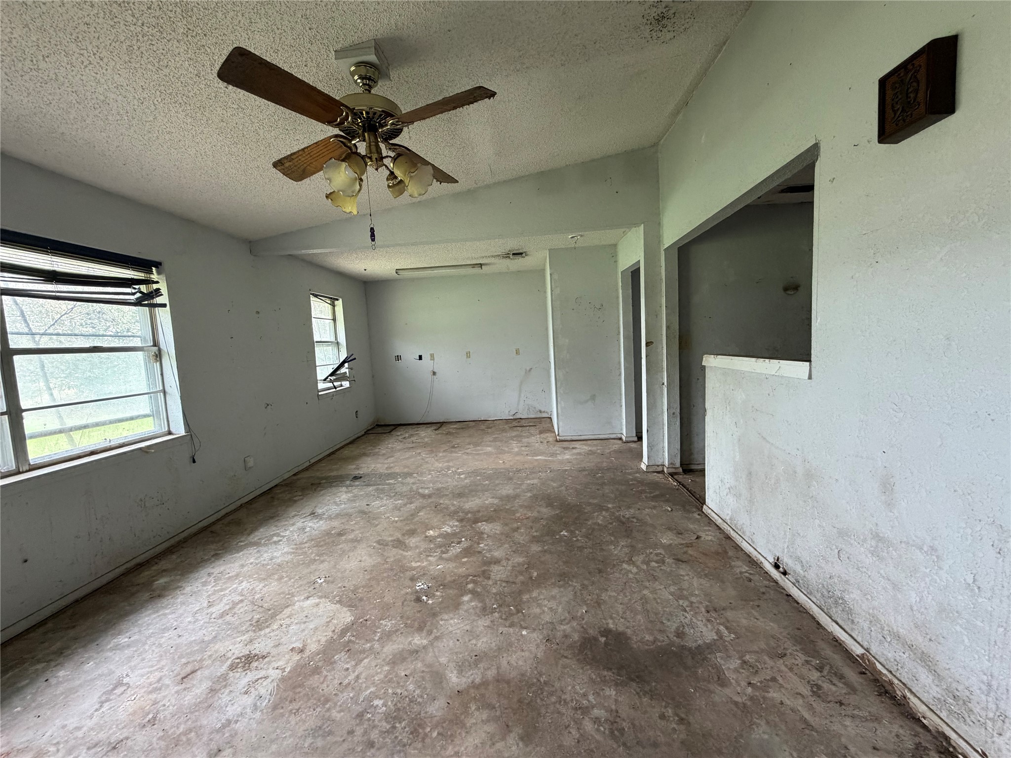 1490 County Road 44550 Paris TX 75462