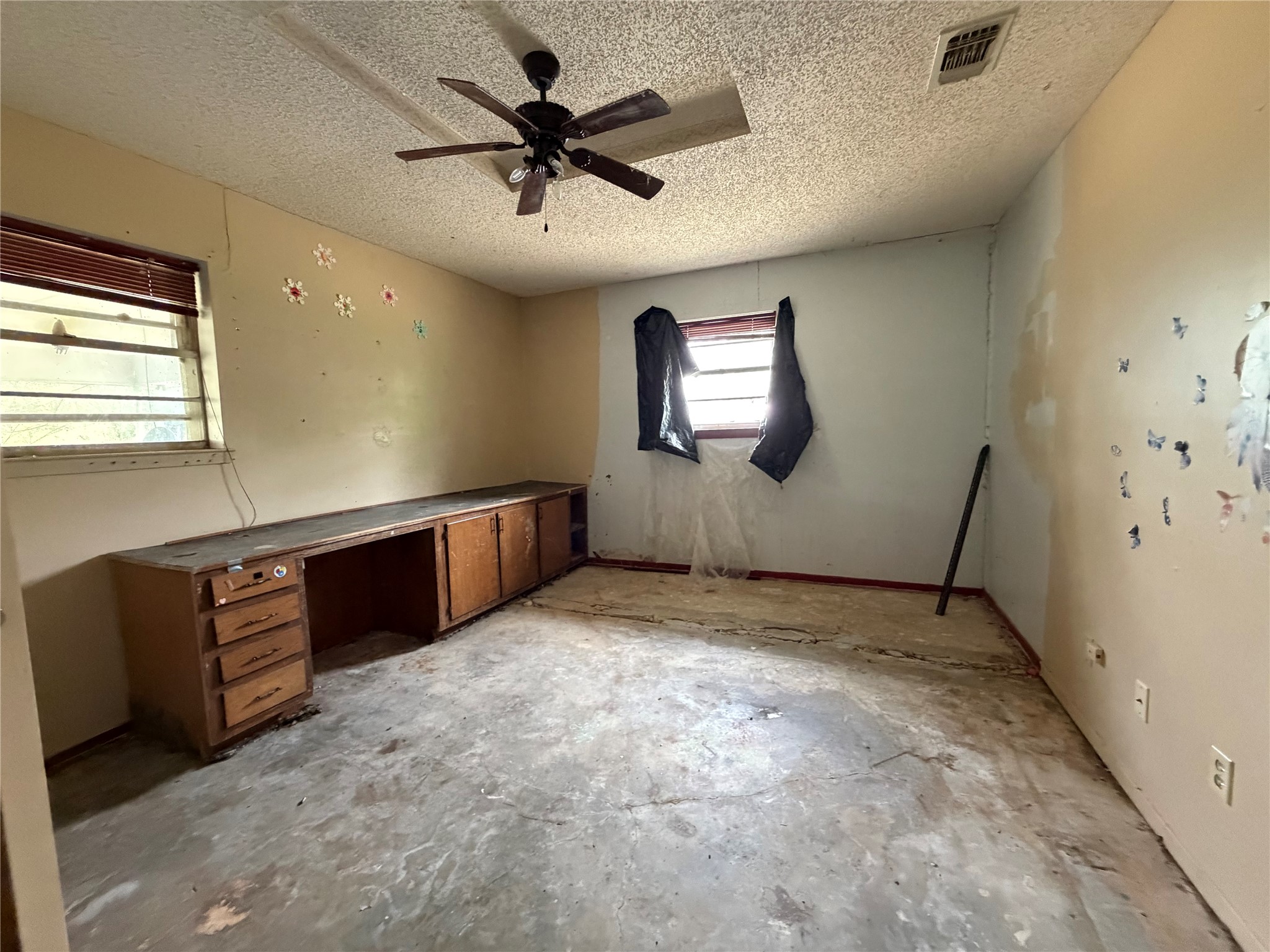1490 County Road 44550 Paris TX 75462