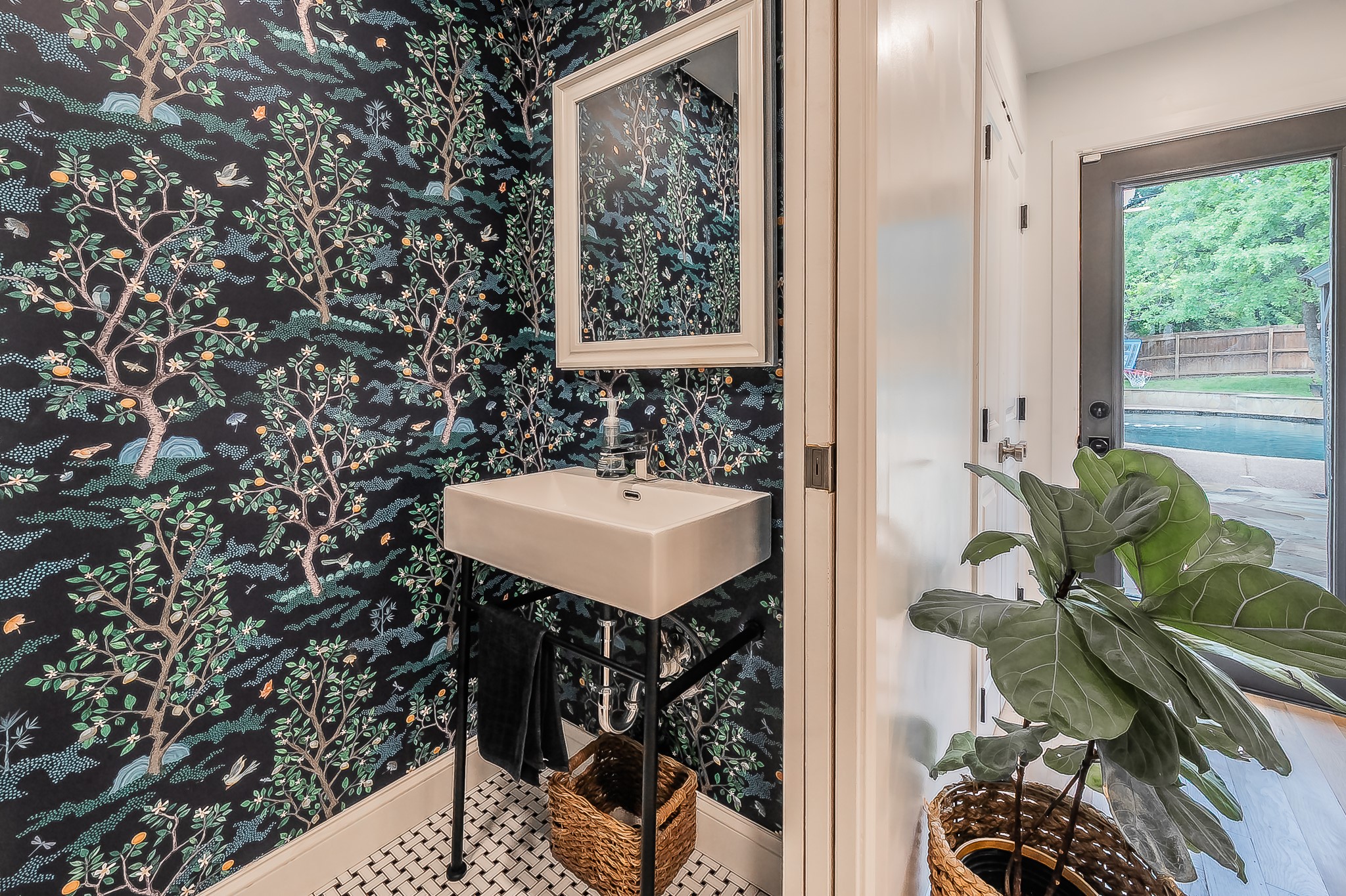 4105 Shady Valley Court Arlington TX 76013
