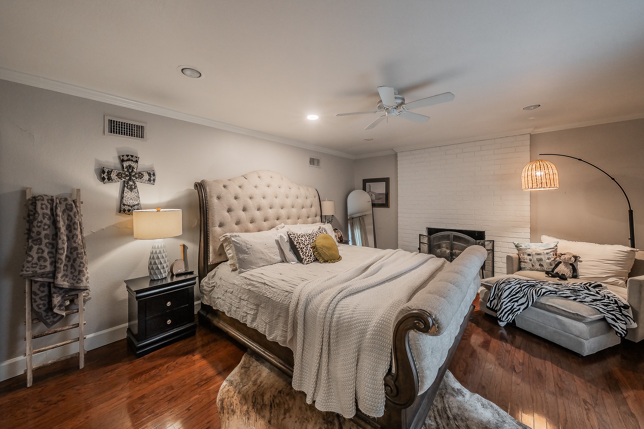 4105 Shady Valley Court Arlington TX 76013
