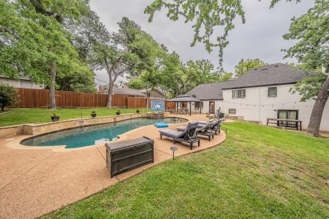 4105 Shady Valley Court Arlington TX 76013