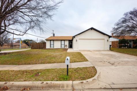 700 Levelland Drive Arlington TX 76017