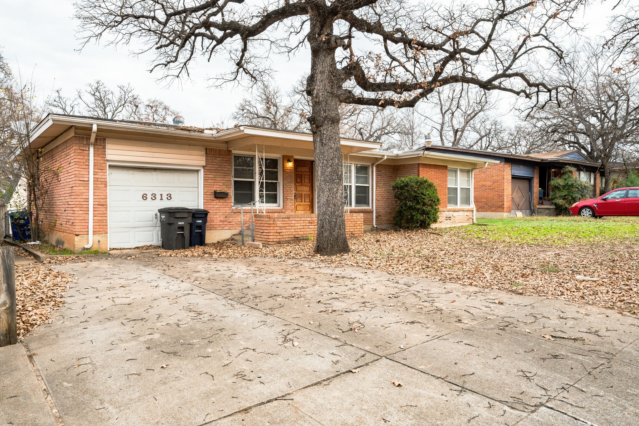 6313 Purington Avenue Fort Worth TX 76112