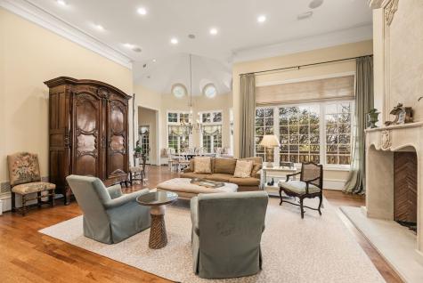3004 W Shadow Drive Arlington TX 76006