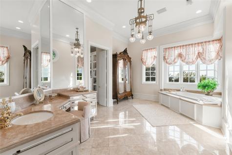 3004 W Shadow Drive Arlington TX 76006