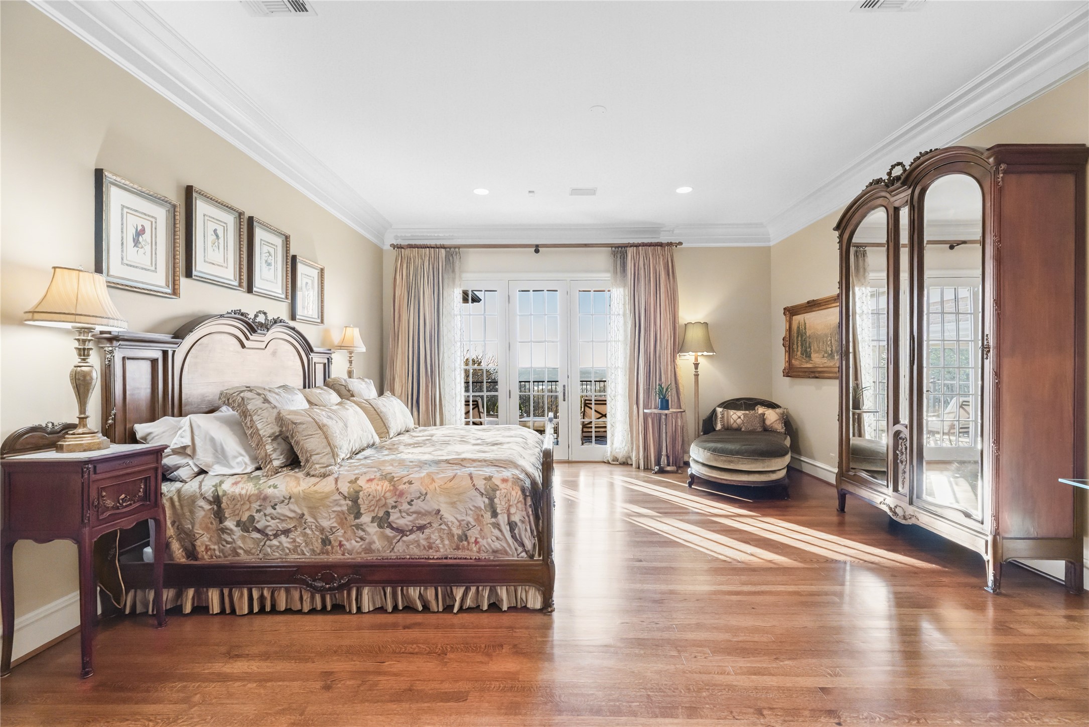3004 W Shadow Drive Arlington TX 76006