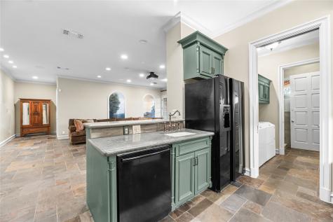 3004 W Shadow Drive Arlington TX 76006