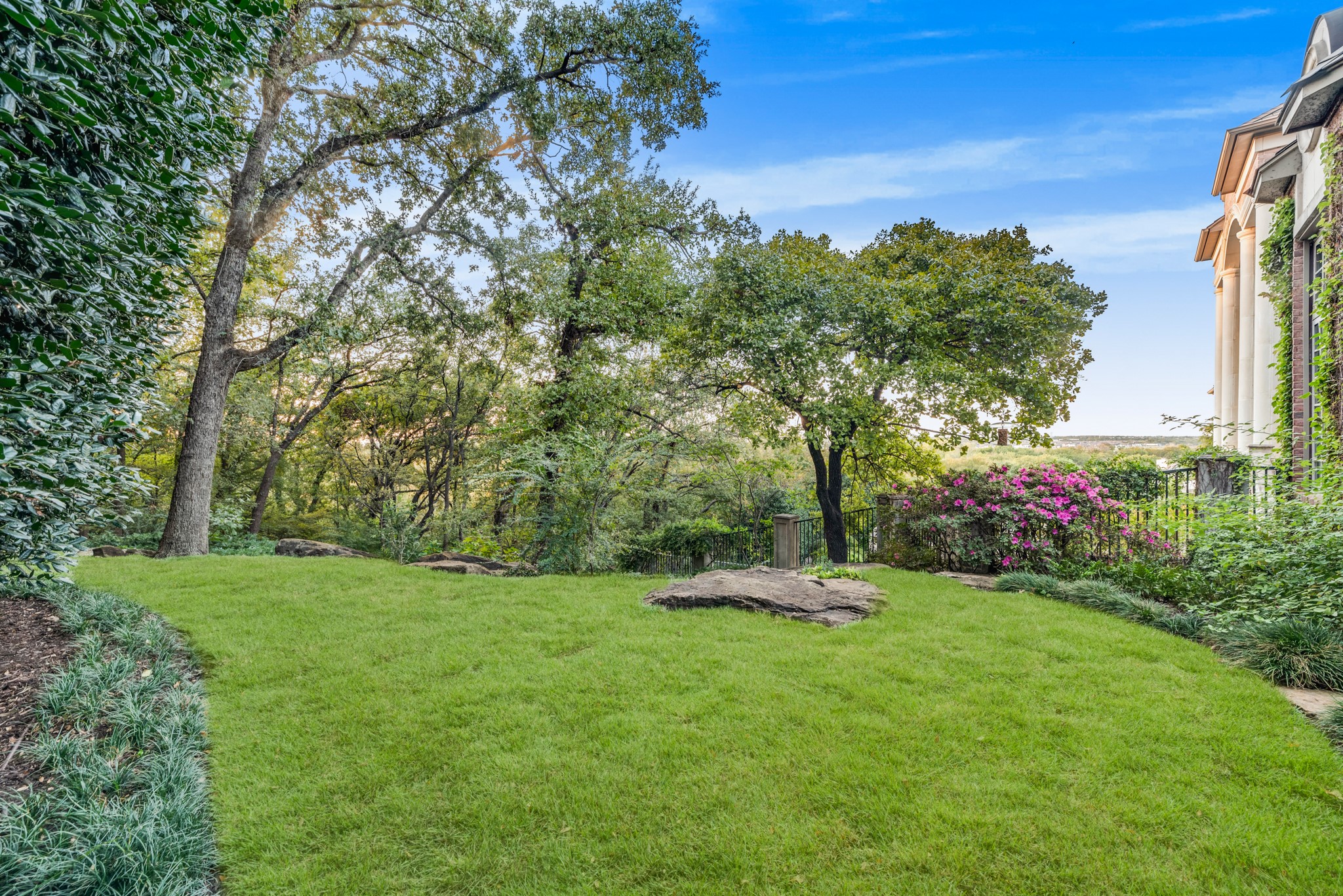 3004 W Shadow Drive Arlington TX 76006