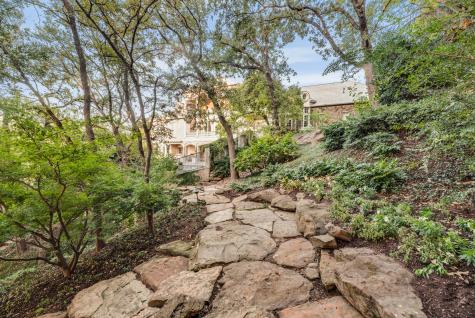 3004 W Shadow Drive Arlington TX 76006
