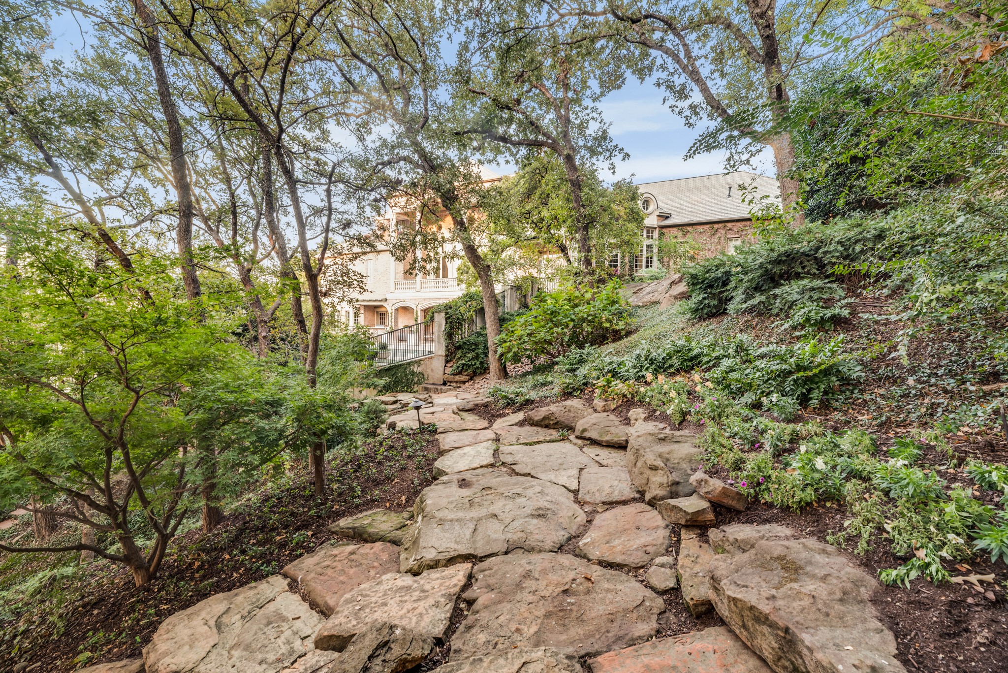 3004 W Shadow Drive Arlington TX 76006
