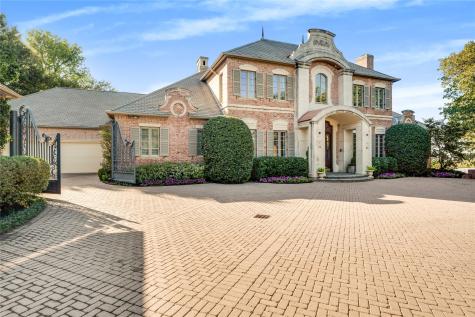 3004 W Shadow Drive Arlington TX 76006