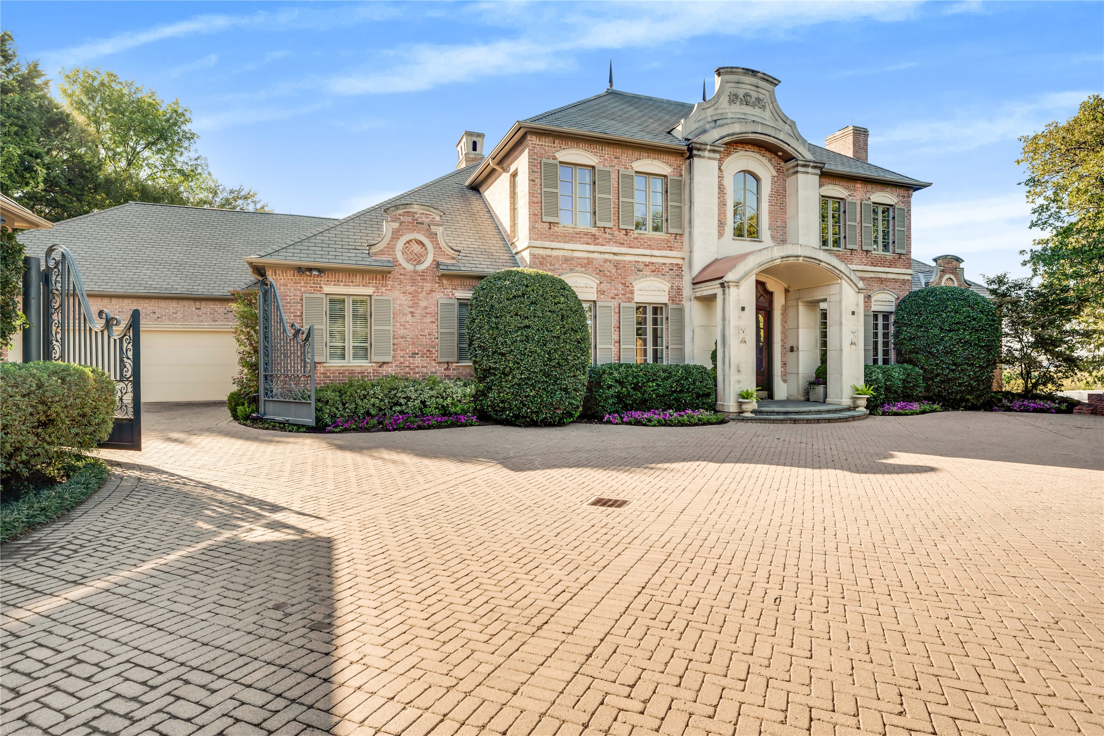 3004 W Shadow Drive Arlington TX 76006