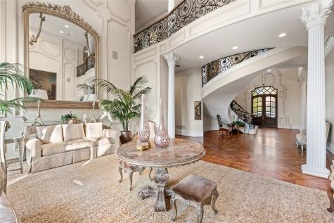 3004 W Shadow Drive Arlington TX 76006