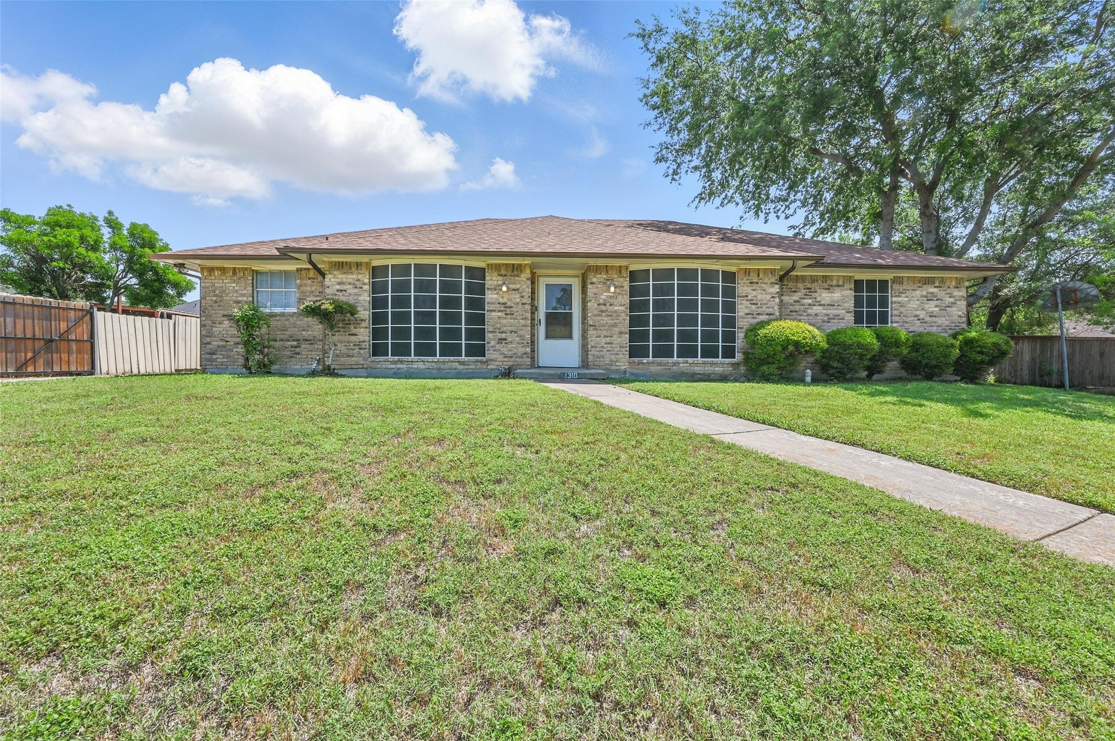 1310 Ranch Valley Drive Desoto TX 75115