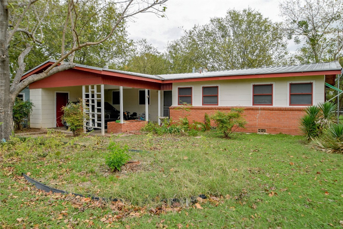 305 S Lancaster Street Granbury TX 76048