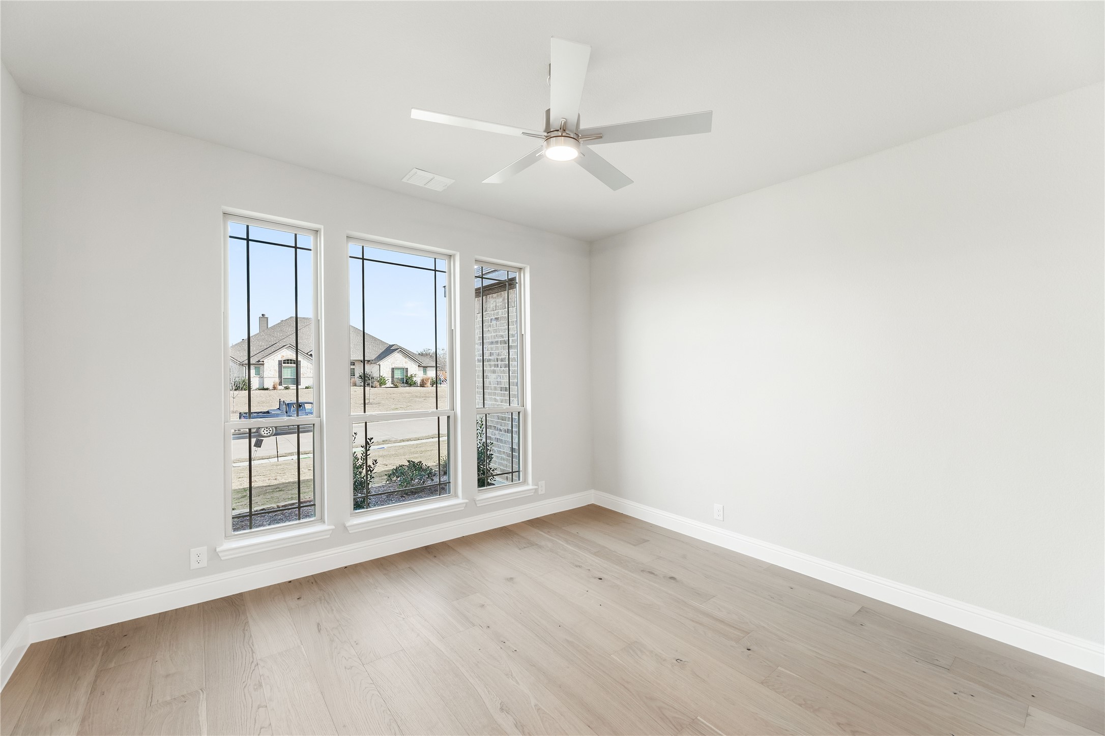 733 Serenity Lane Red Oak TX 75154