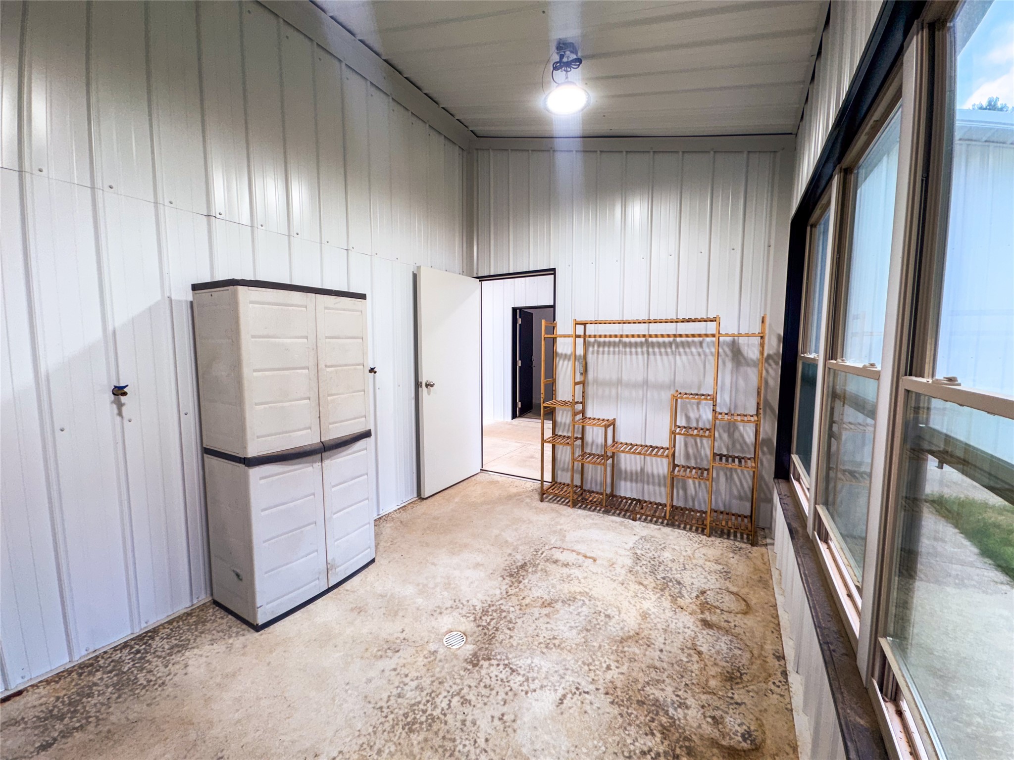 305 County Road 1145 Atlanta TX 75551