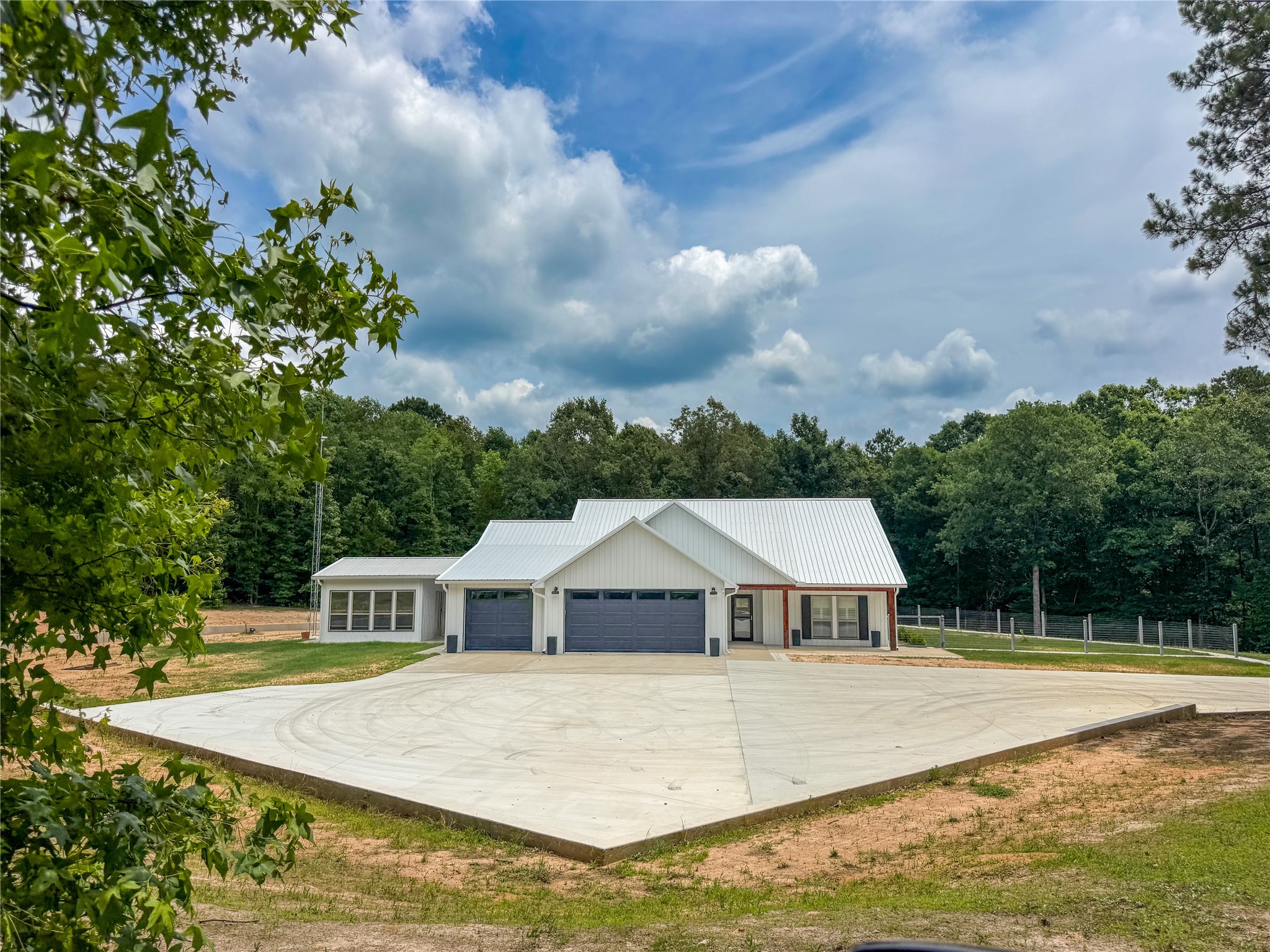 305 County Road 1145 Atlanta TX 75551