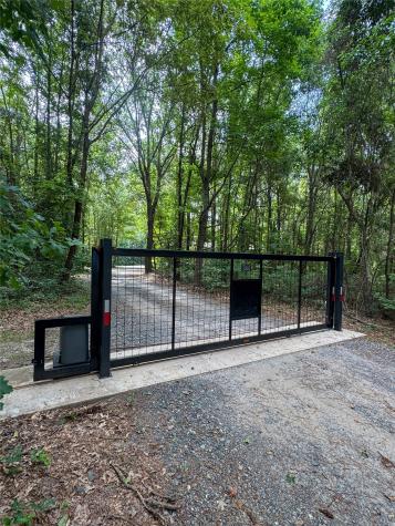 305 County Road 1145 Atlanta TX 75551