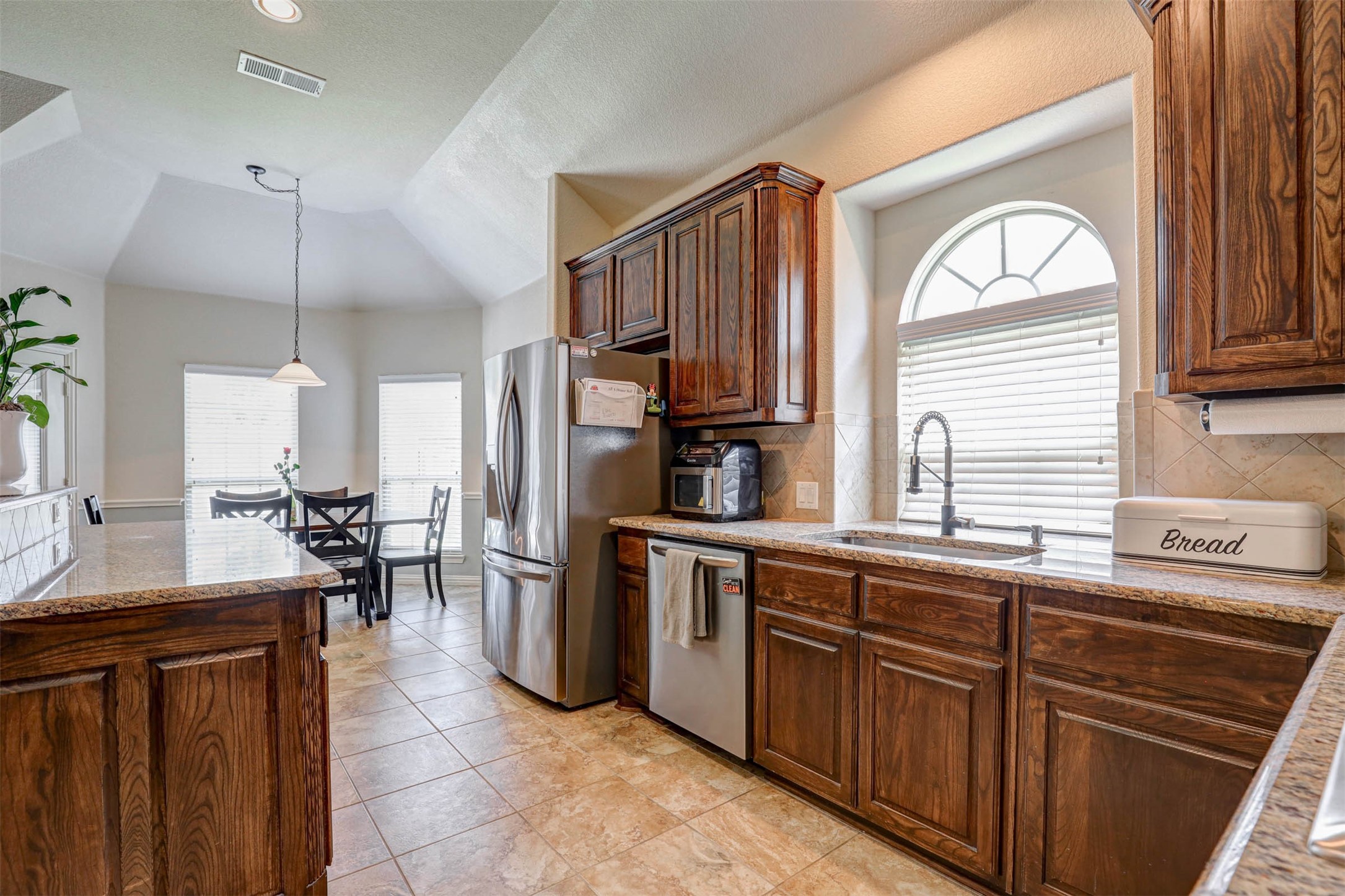 9404 Chuparosa Drive Fort Worth TX 76177