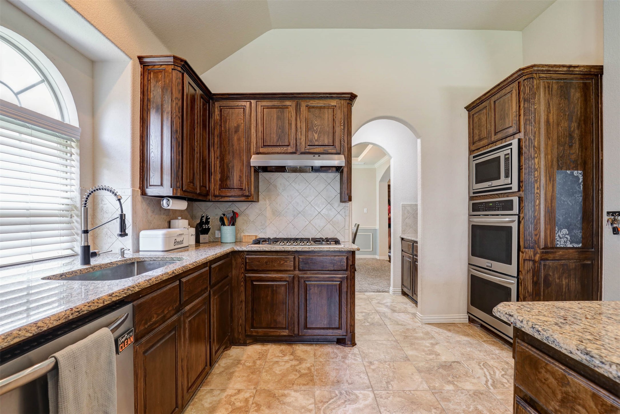 9404 Chuparosa Drive Fort Worth TX 76177