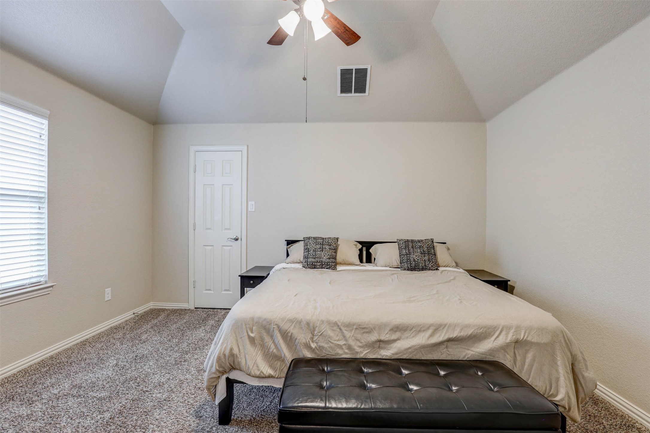 9404 Chuparosa Drive Fort Worth TX 76177
